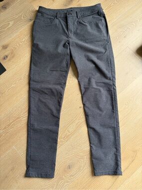 lululemon athletica ABC Slim Tech Textured Canvas Heathered Charcoal Gray Pants
